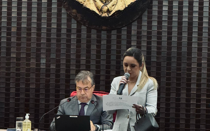 Alanna Galdino toma posse como conselheira do TCE-PB após aprovação em plenário