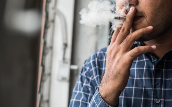 Fumantes crescem no Brasil pela 1ª vez em 20 anos; cigarro eletrônico é um dos fatores